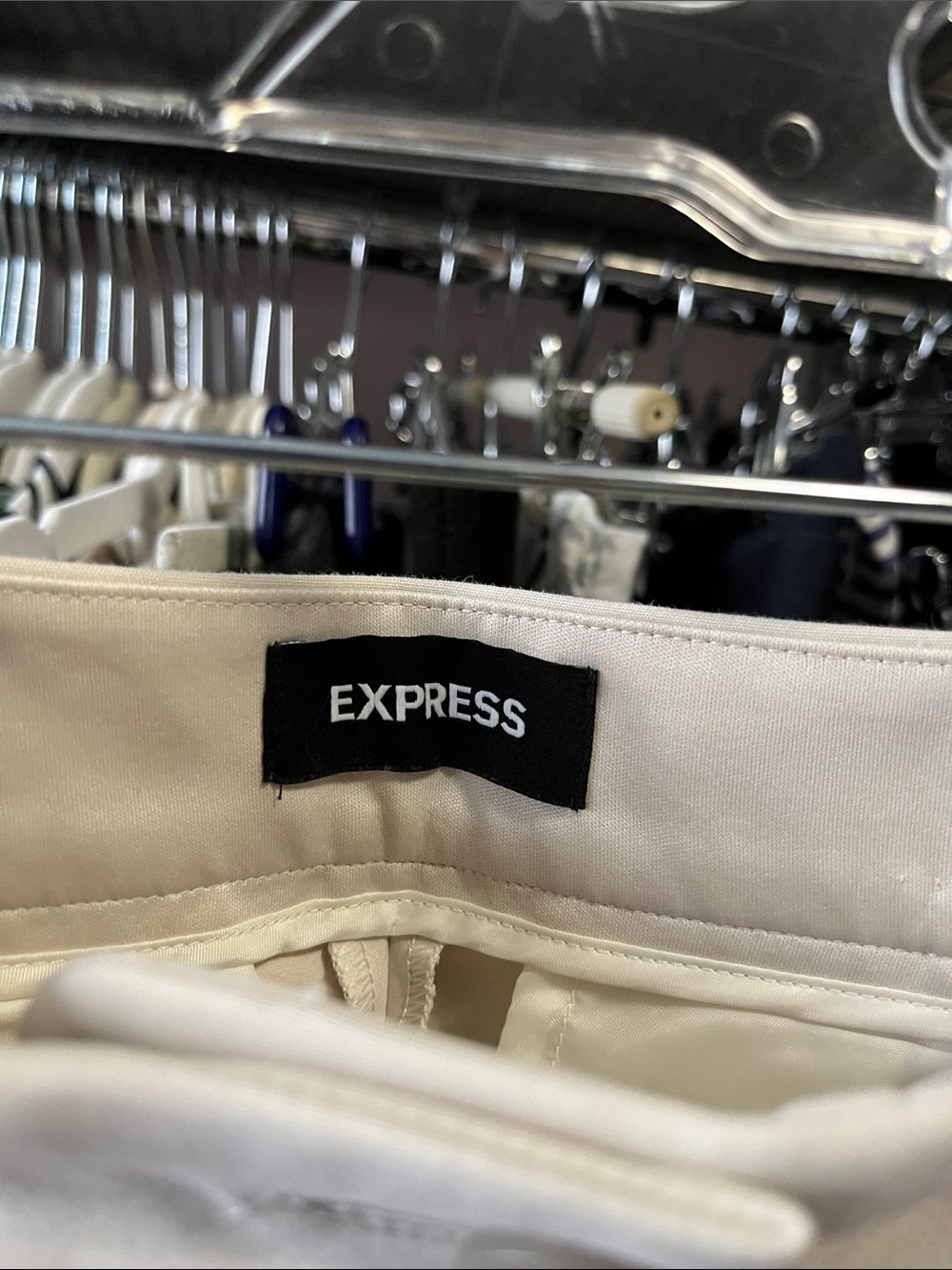 EXPRESS HIGH RISE DRESS PANTS SZ 2 R - Picture 3 of 5